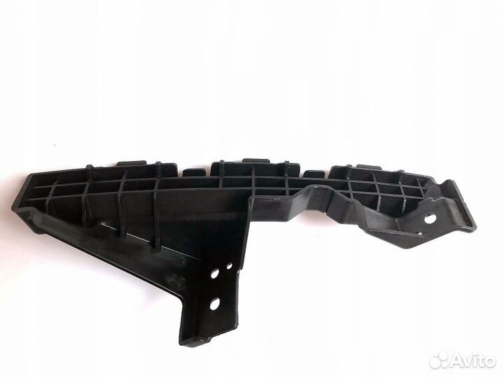 Кронштейн бампера левый на Kia Ceed 2