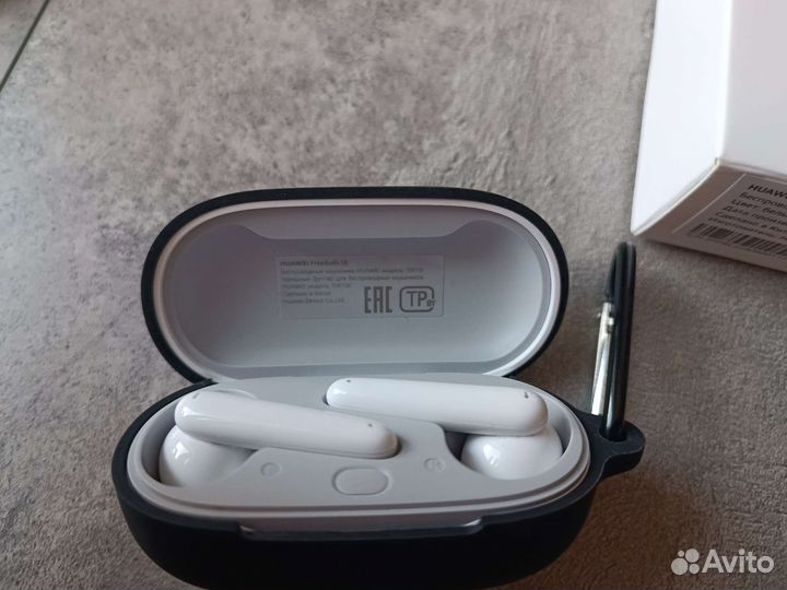 Беспроводные наушники huawei freebuds