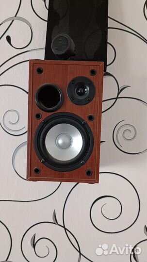 Музыкальный центр Genius