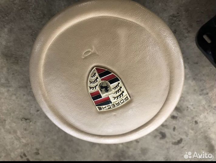 Подушка безопасности пассажирская (в торпедо) Pors