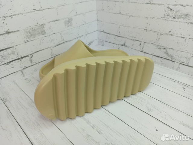 Тапки adidas yeezy slide