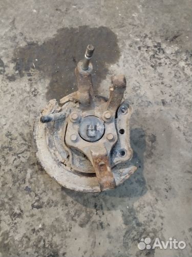 Задняя ступица кулак Шевролет Лачетти