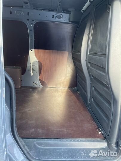 Обшивка кузова фургона volkswagen caddy cargo комп