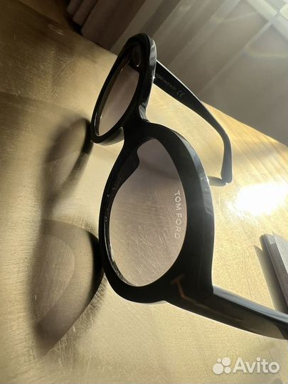 Солнцезащитные очки tom ford женские