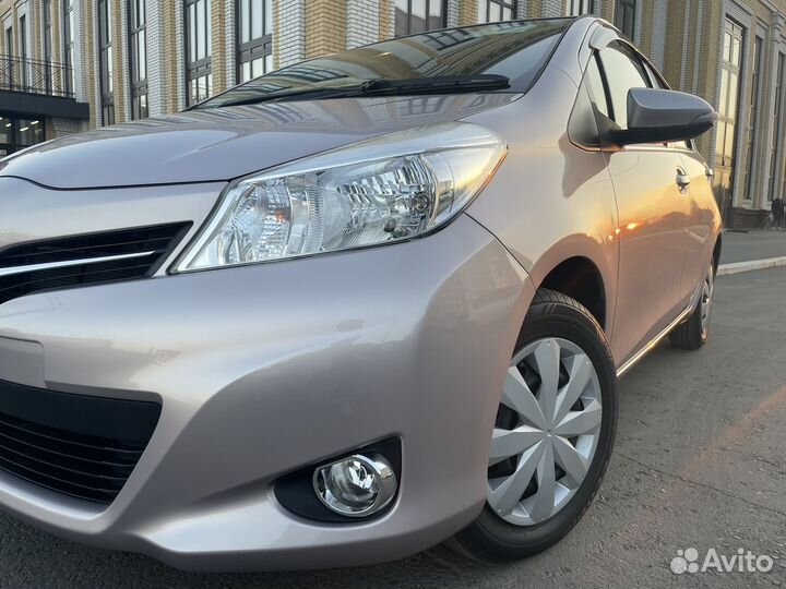 Toyota Vitz 1.0 CVT, 2011, 26 000 км