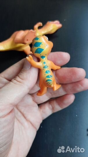 Продам игрушки Поезд динозавров