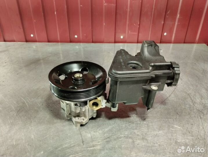 Насос гидроусилителя руля Mercedes E-Class W211