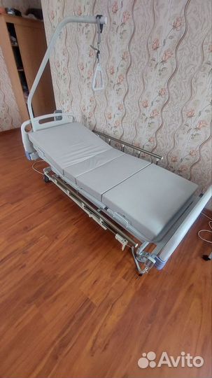 Медицинская кровать для лежачих больных электро