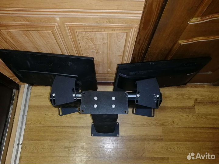 Стойка (кронштейн) для мониторов