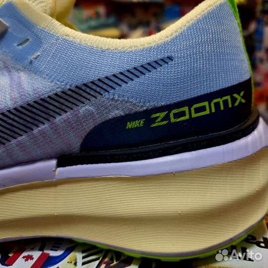 Кроссовки Nike ZoomX Invincible Run 3