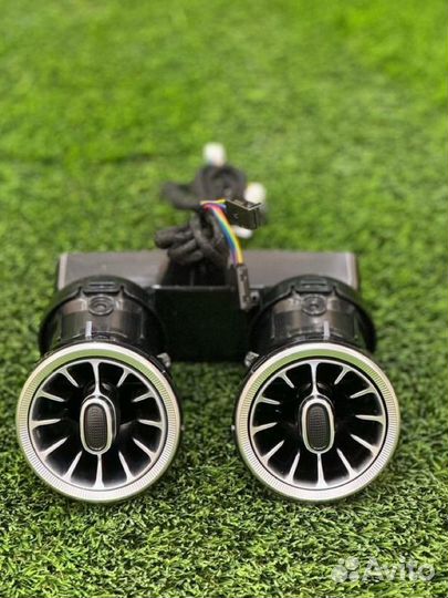 Задние воздуховоды на mercedes 213