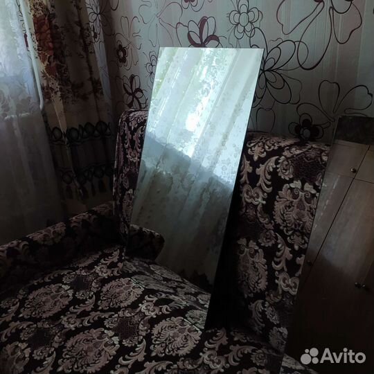 Зеркало без рамы