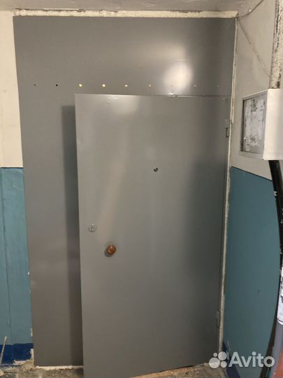 Дверь в тамбур