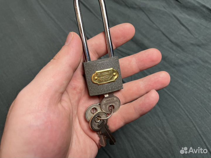 Замок навесной новый