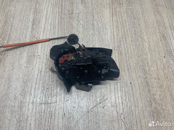 Замок Задней Левой Двери Audi A4 B6