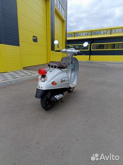 Suzuki Verde ретро скутер