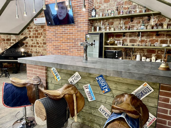 Дом 450 м² на участке 10 сот.