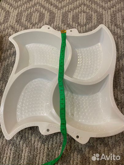 Поднос на ножках пластик