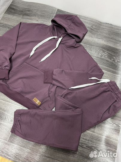 Костюм спортивный женский