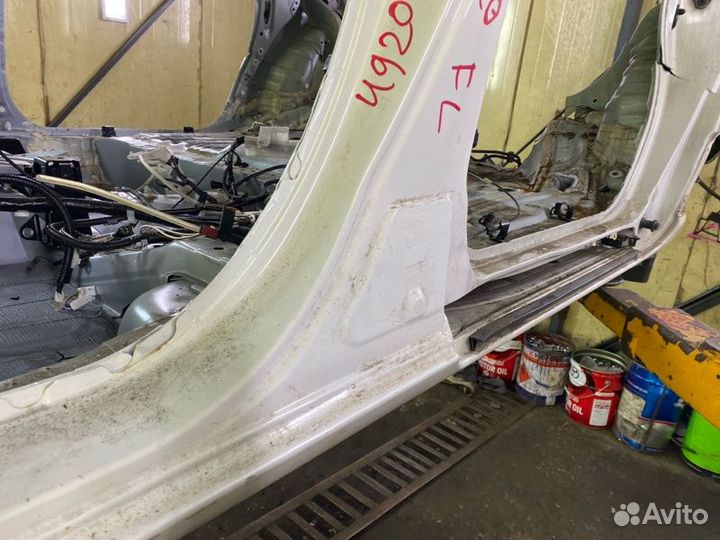 Порог кузова передний левый Toyota Sienta