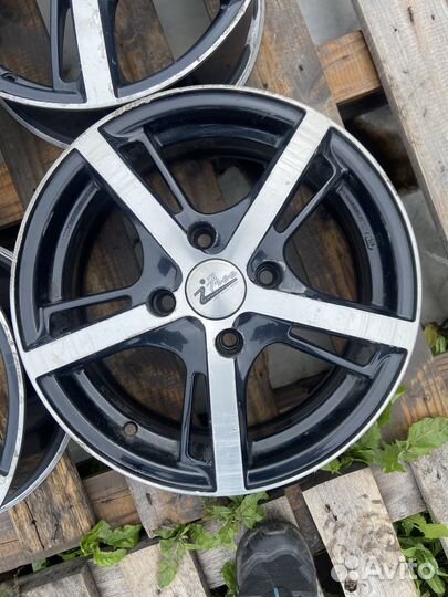 R15 Диски Литые 4х114.3