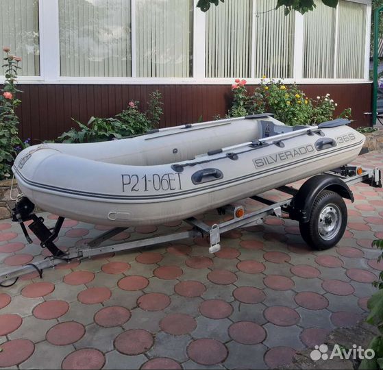 Лодка Silverado 36s, мотор Nissan Marine 18