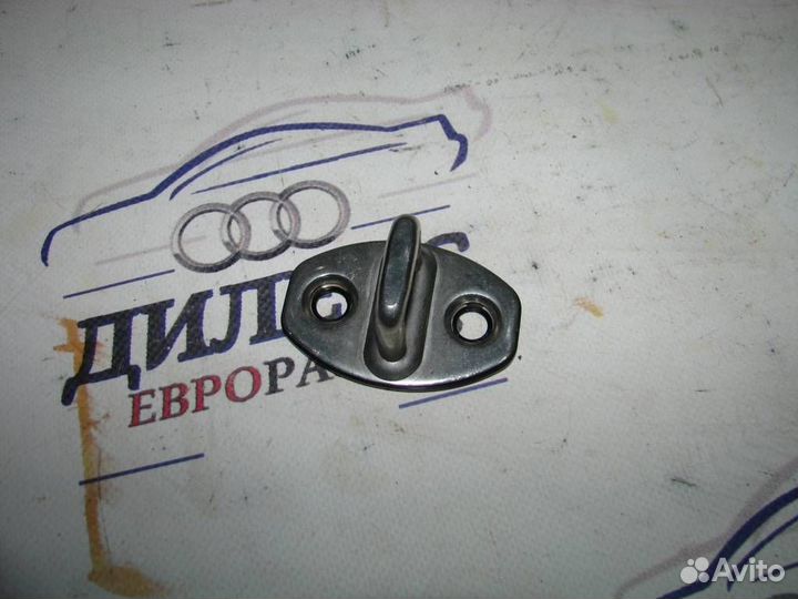 Ответная часть замка двери Audi A4 (B8) 2007-2015