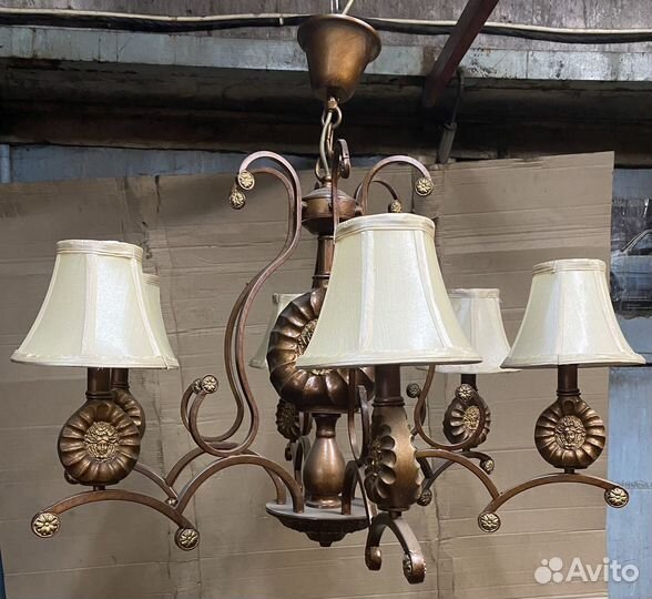 Люстра. Производство Италия