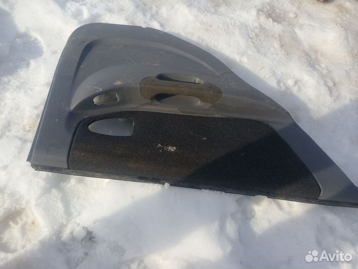 Обшивка двери задней левой Hyundai Accent