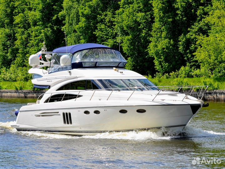 Моторная яхта Princess 58 с флайбриджем