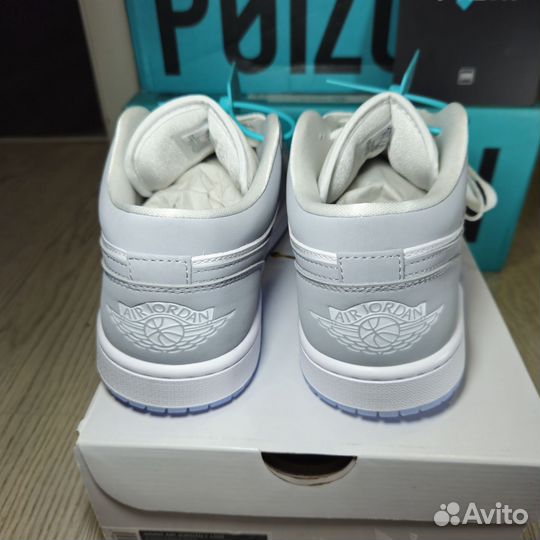 Nike Air Jordan 1 Low Wolf Grey Оригинал