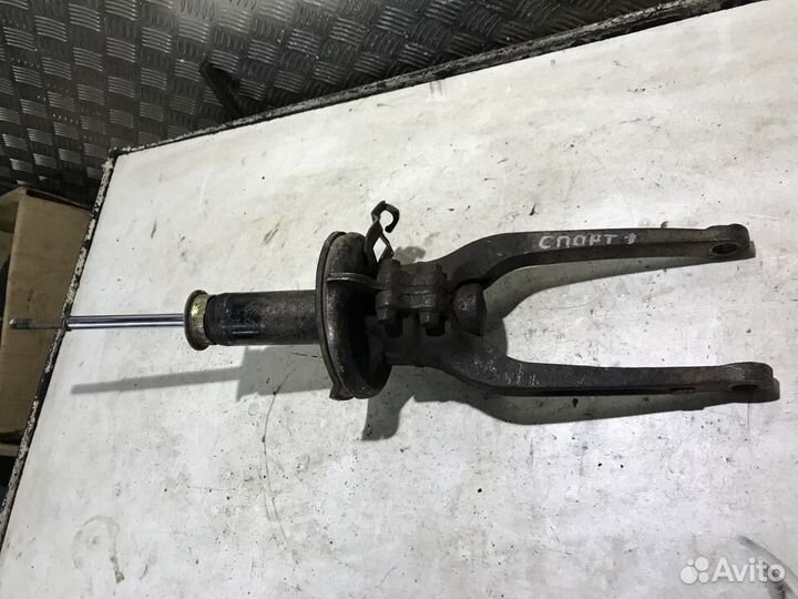 Амортизатор передний Kia Sportage 1