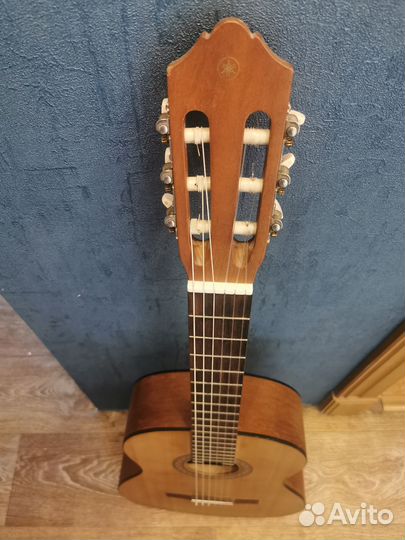 Акустическая гитара yamaha c40