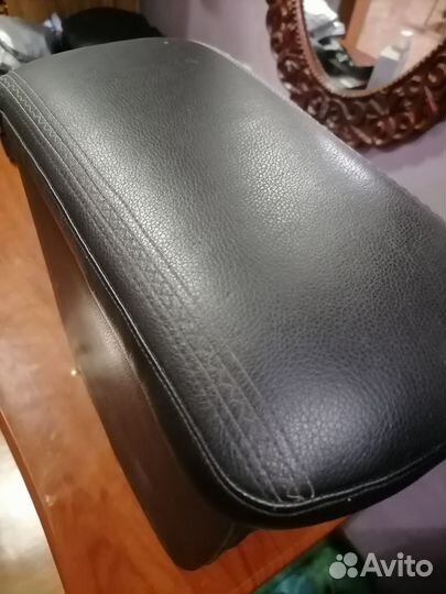 Подлокотник на skoda rapid