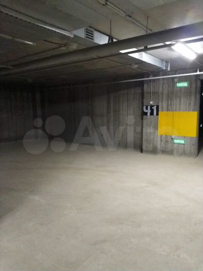 Машиноместо, 17 м²