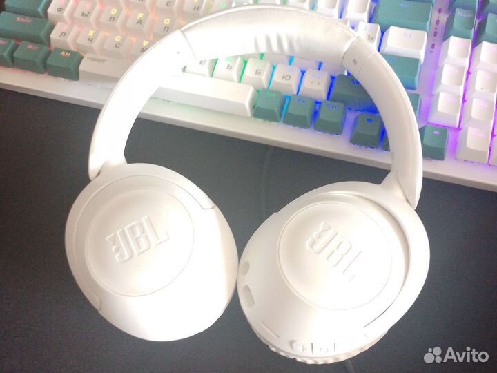 Беспроводные наушники jbl