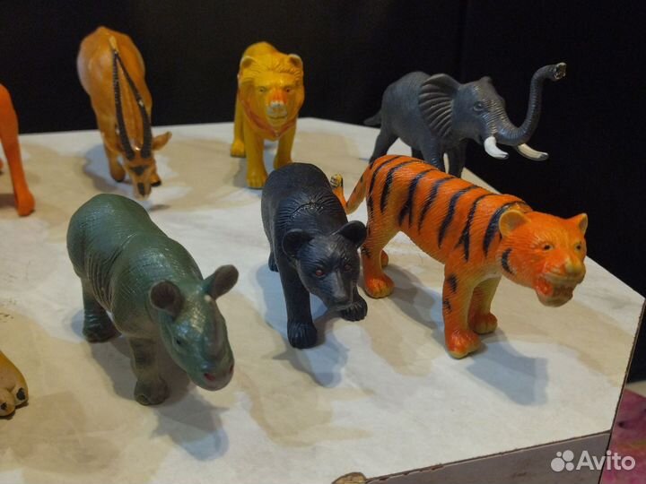 Фигурки животных пакетом