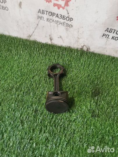 Поршень Nissan Cefiro A32 VQ20 1995