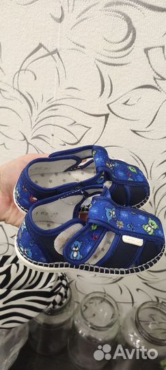 Сандали детские