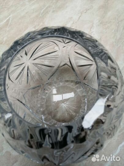 Ваза хрустальная
