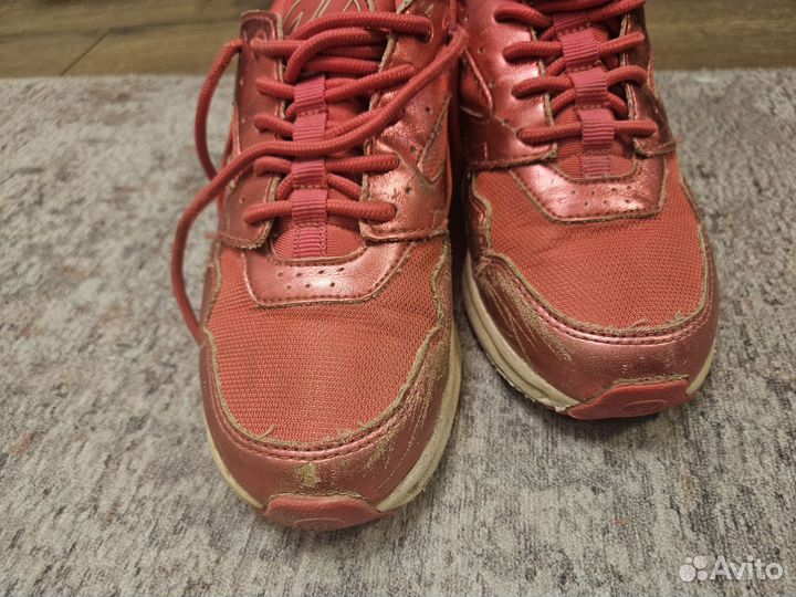 Роликовые кроссовки heelys