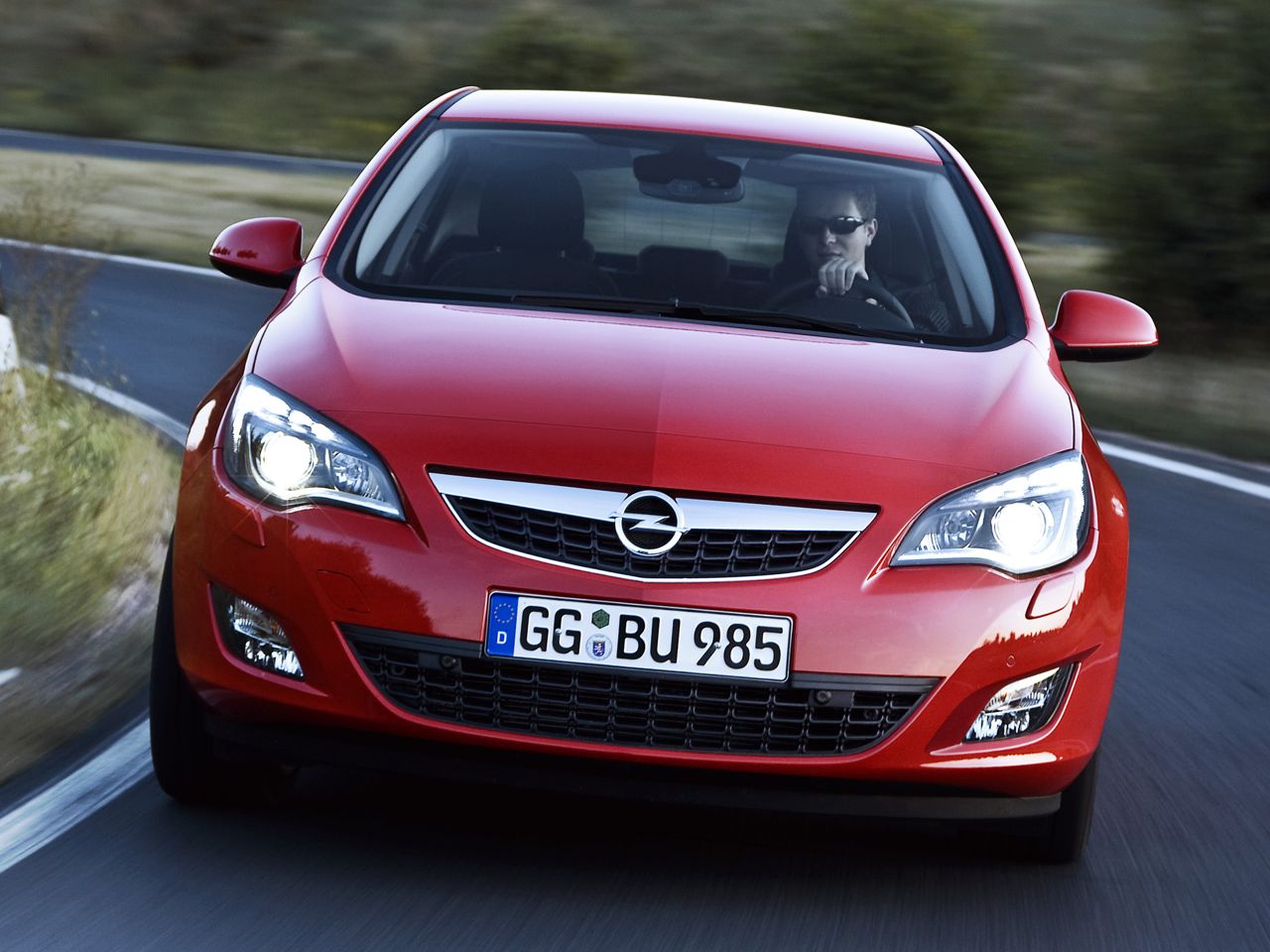 Честные отзывы владельцев Opel Astra J (седан)