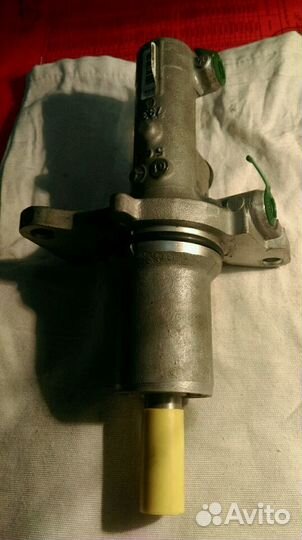 Главный тормозной цилиндр (спринтер 515) 