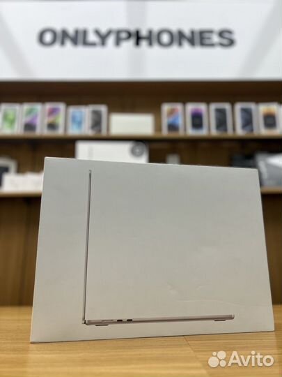 MacBook Air 15 M3 8/512GB Starlight