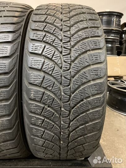 Kumho WinterCraft WP71 225/45 R18 и 255/40 R18 95V