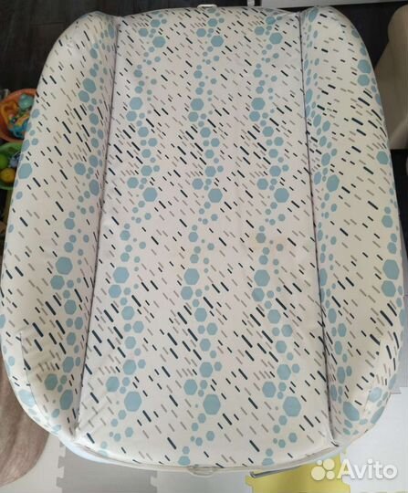 Столик пеленальный+ванночка для купания Chicco