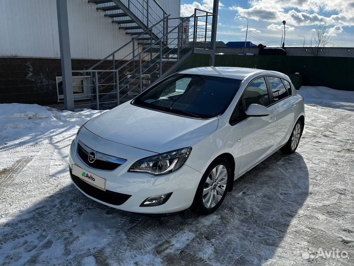 Opel Astra 1.6 AT, 2011, 159 700 км