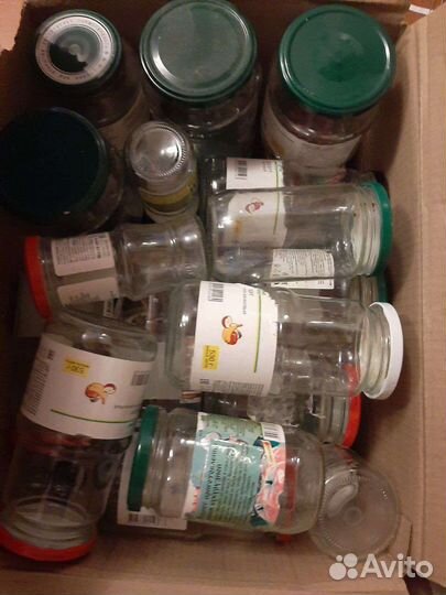 Банка стеклянная с крышками и без