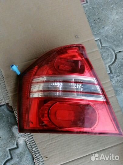 Продаю правую переднюю дверь на лифан солано в ком