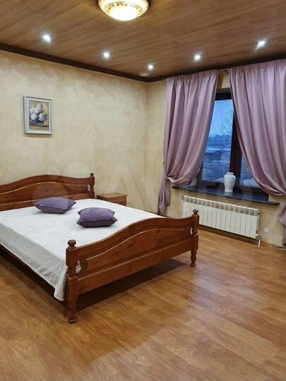 Дом 352 м² на участке 35 сот.